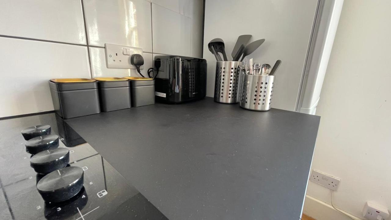 Lovely Studio Flat In The Heart Of Holloway. Londyn Zewnętrze zdjęcie